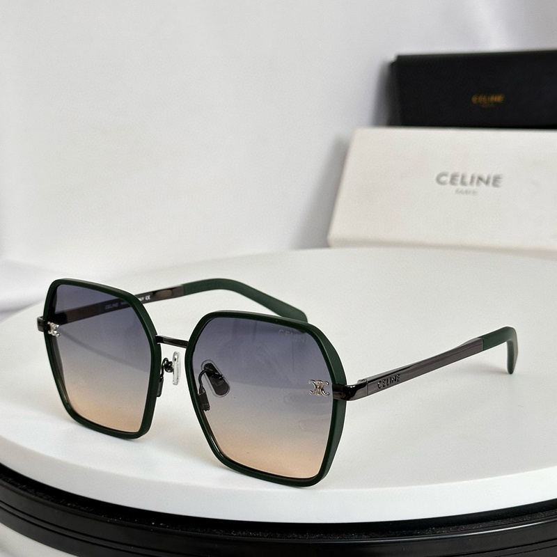 CELINE Sunglasses 81